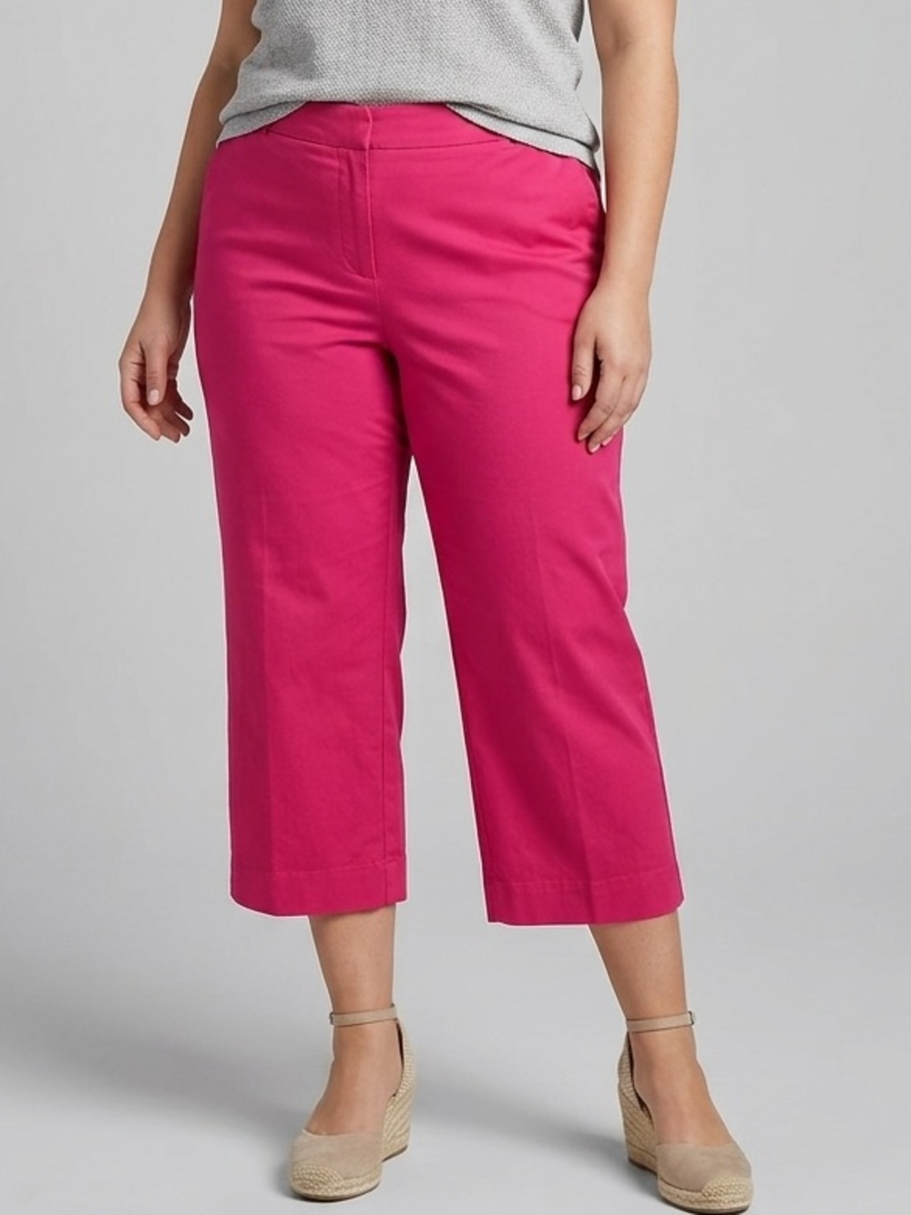 😍SHOW SPECIAL ATTENTION Modern Fit Front Zip Pink Capri size 16